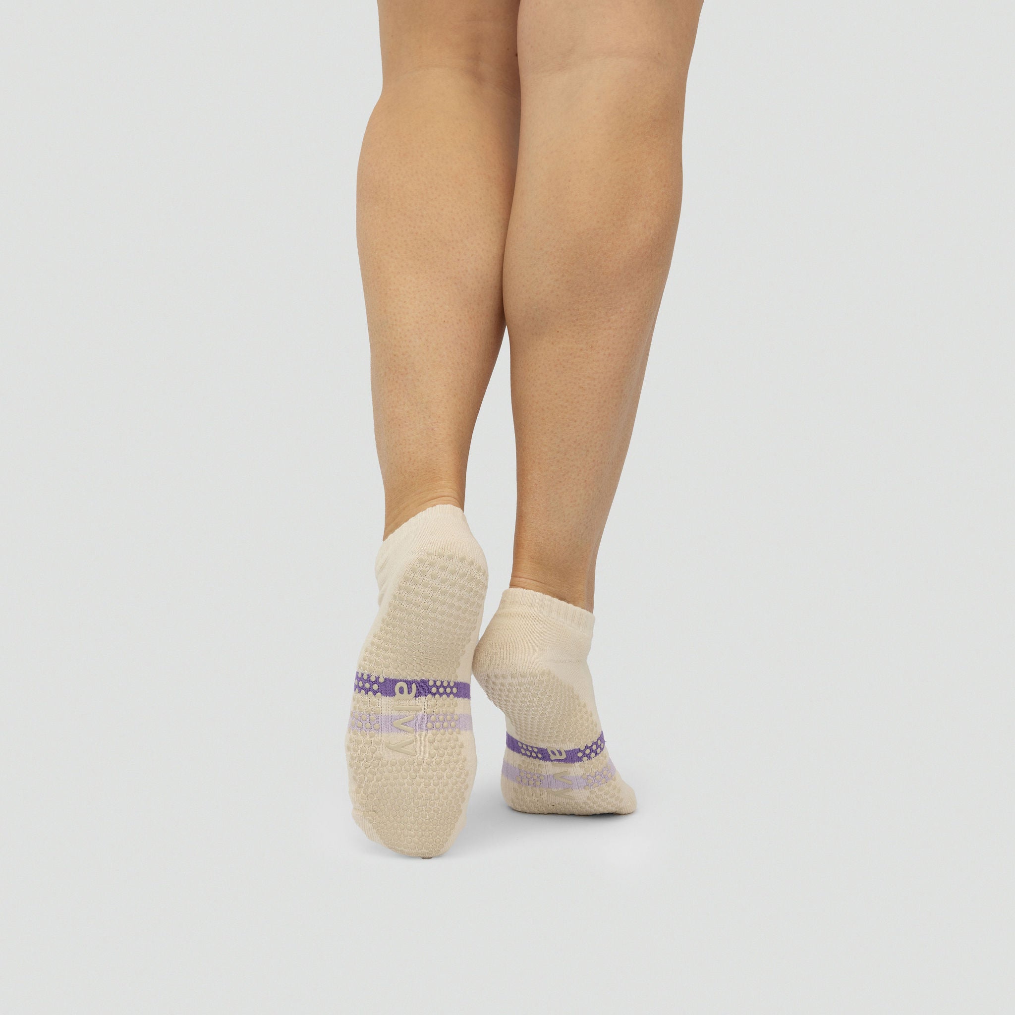 Low-Rise (Ankle) Pilates Grip Socks