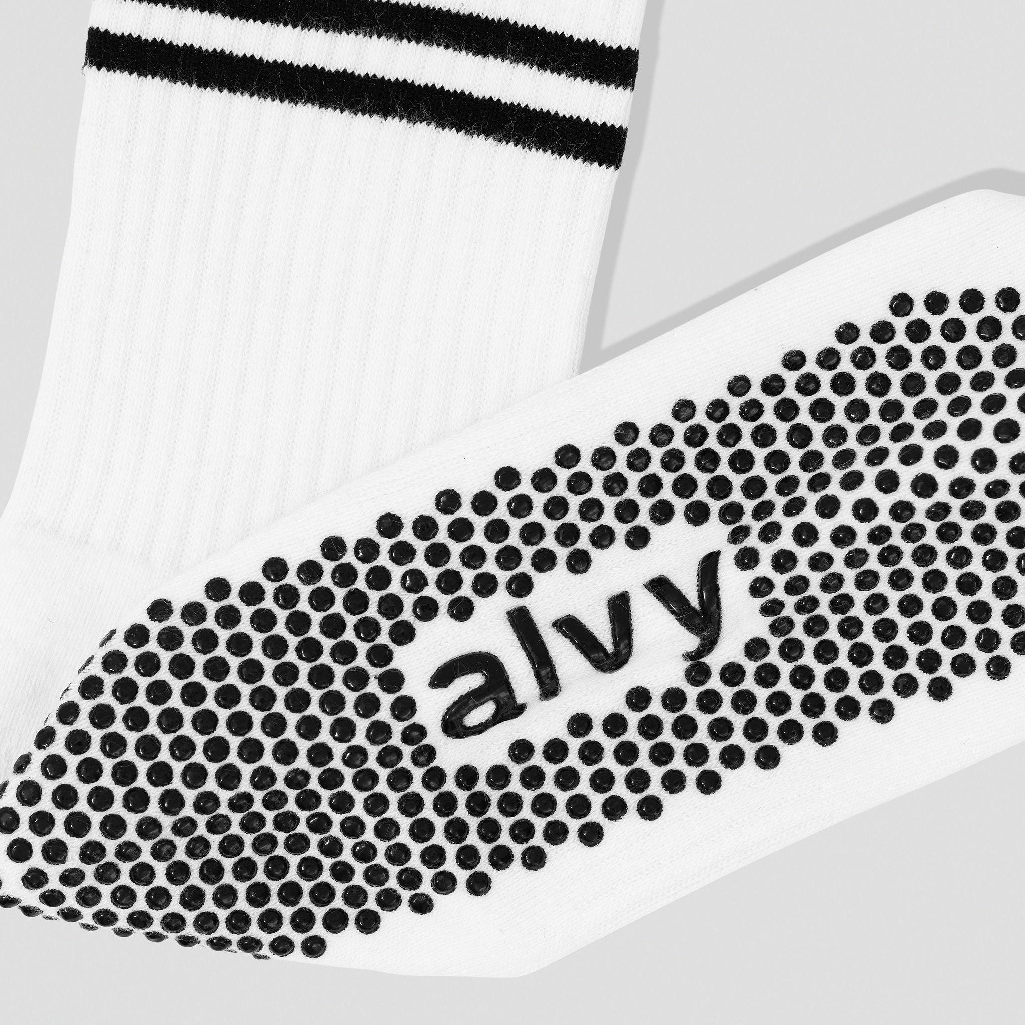 Alvy crew pearl white grips