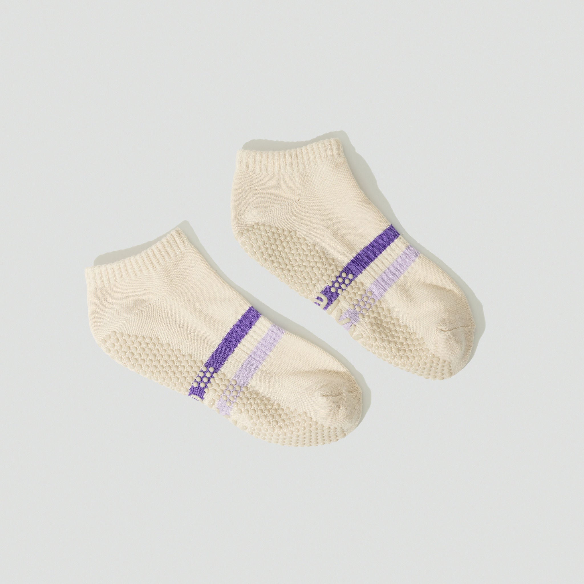 alvy ankle grip socks lavender