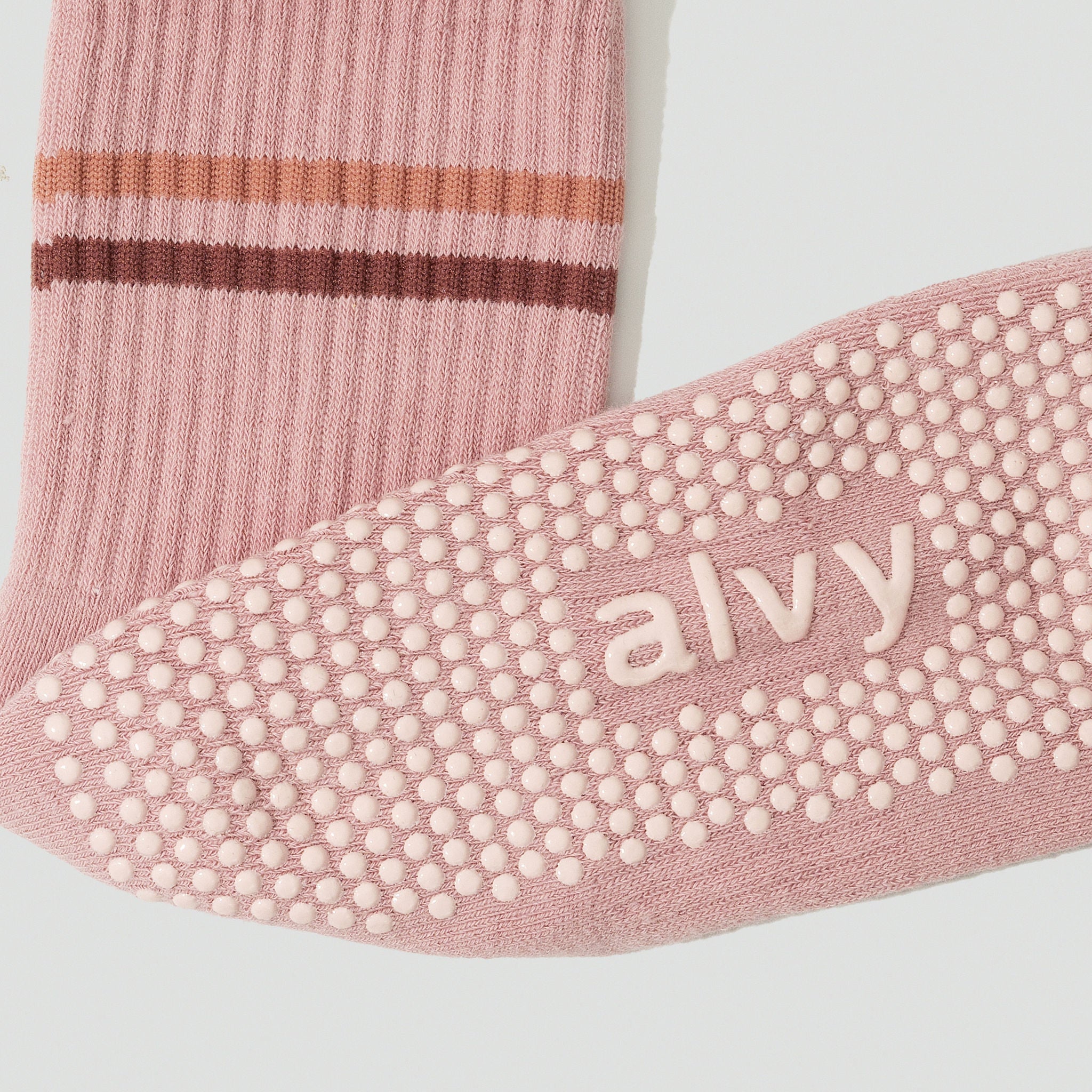 alvy crew grip sock blush