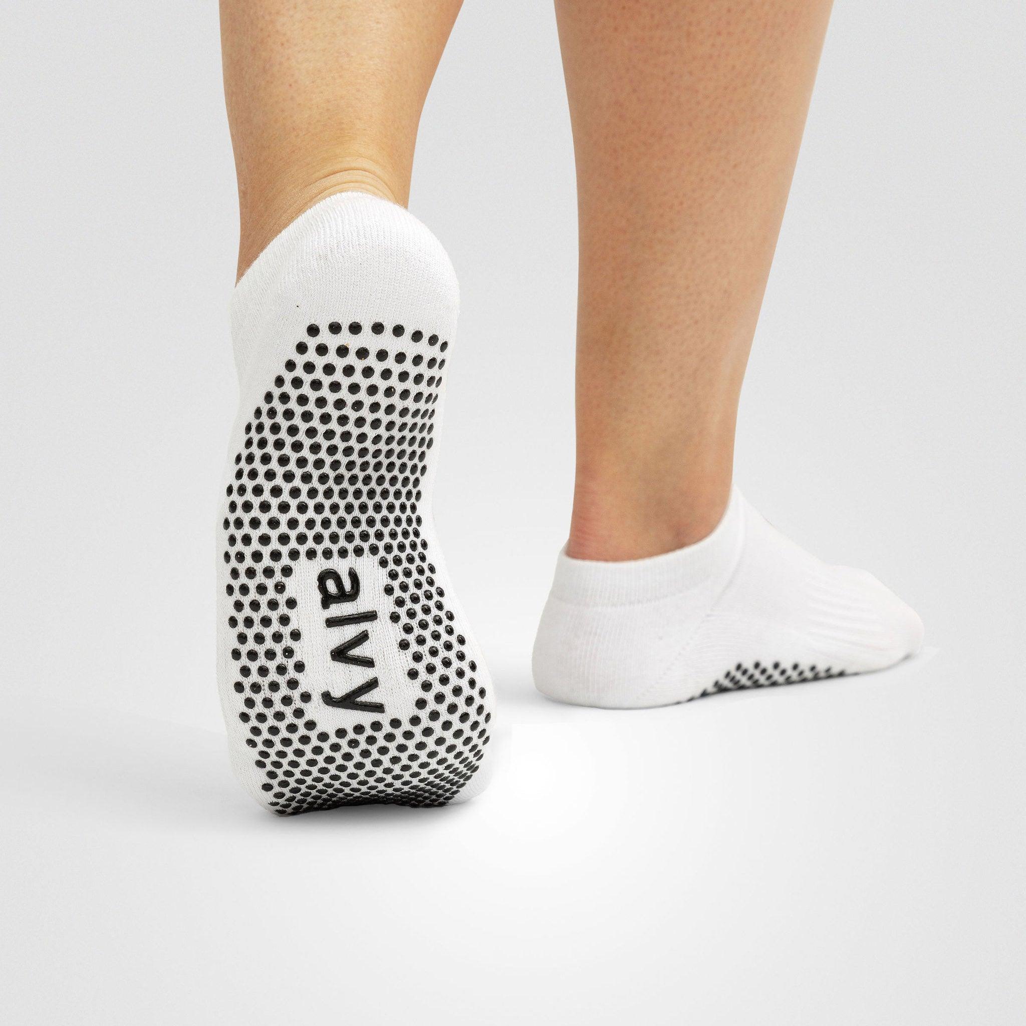 alvy white low rise grip socks lifestsyle